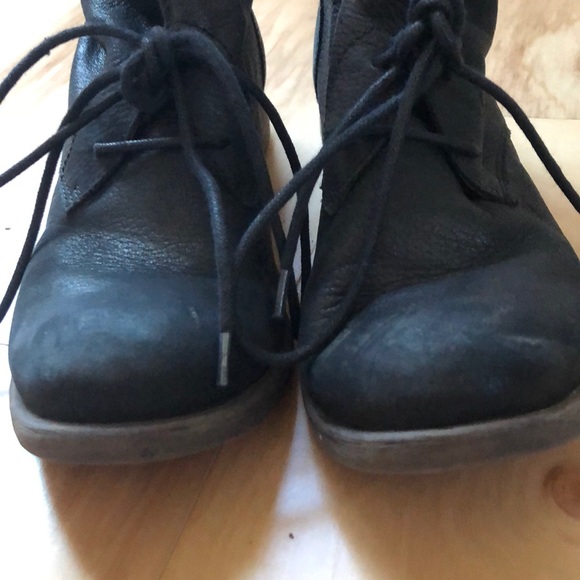 Lucky Brand Women’s Leather Moro Combat Boots - Picture 6 of 7